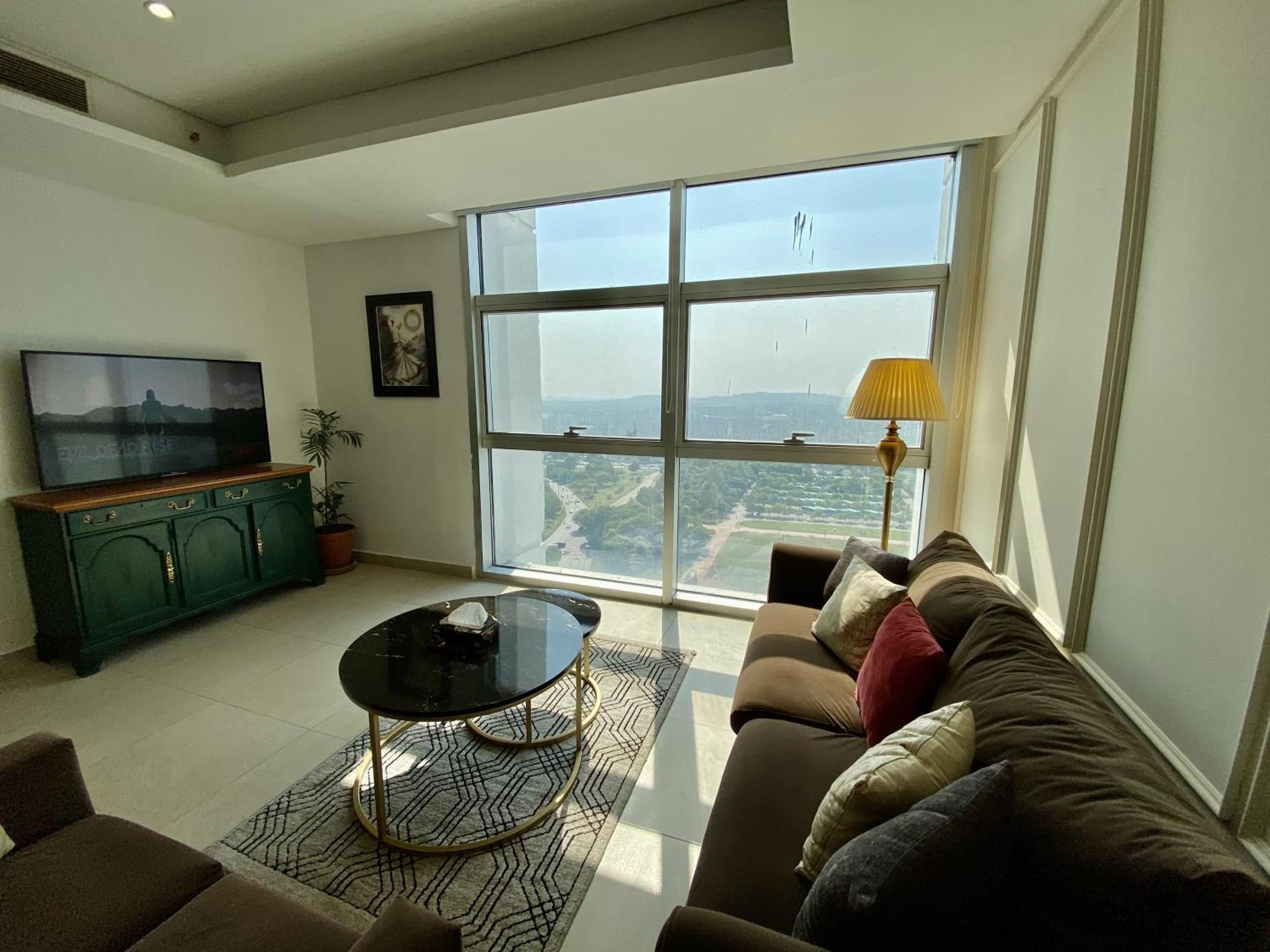 One Constitution Avenue - Apartments By Superhost Stays イスラマバード エクステリア 写真