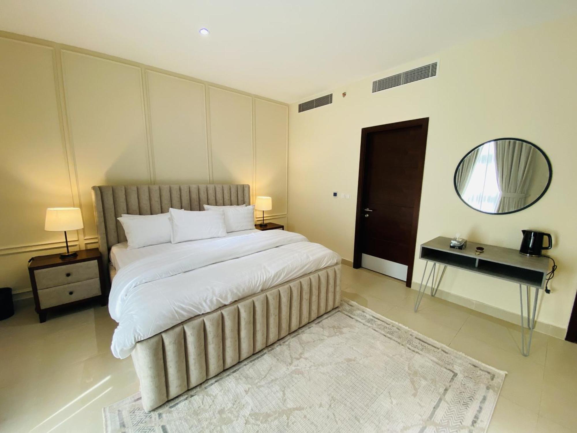 One Constitution Avenue - Apartments By Superhost Stays イスラマバード エクステリア 写真